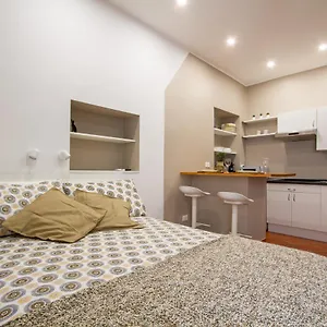 https://deliziosa-abitazione-privata-in-zona-navigli.italymilanhotels.net